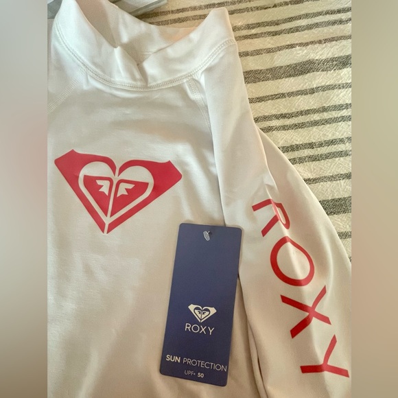 Roxy Other - ROXY LONG SLEEVE SUN PROTECTION RASH GUARD